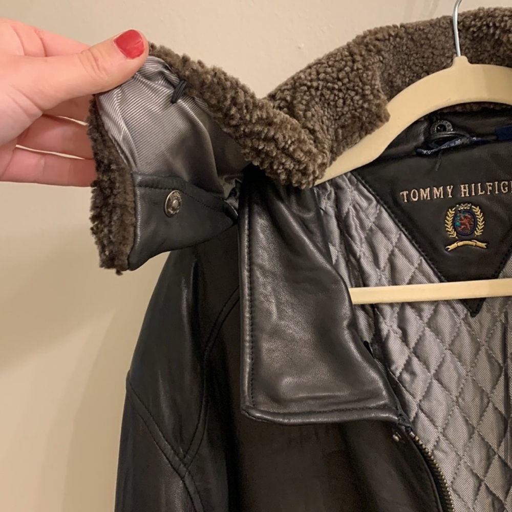 Vintage Tommy Hilfiger Black Leather Bomber Jacket Coat Shearling Collar Mens XL - Picture 5 of 16